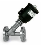 Welding connection for piston valves